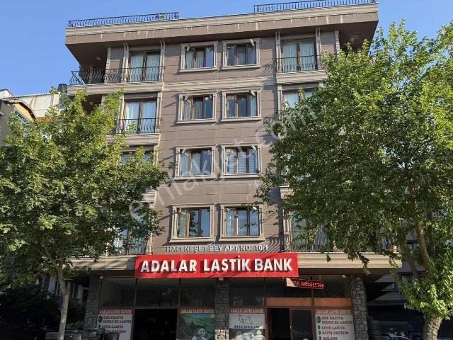 Sancaktepe Cadde Üzeri Metroya Yakın 3+1 Dubleks Daire