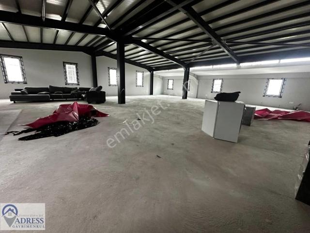Sancaktepe De İyi Konumda 250 Metrekare Kiralık Ofis/büro