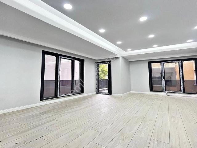 Sancaktepe De Sıfır Temiz Oturuma Hazır 2+1 Satılık Daire