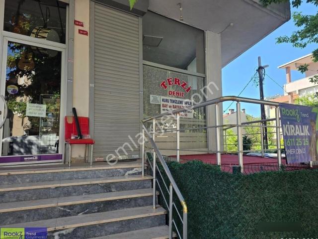 Sancaktepe Demokrasi Caddesi Üzerinde Kiralık Dükkan