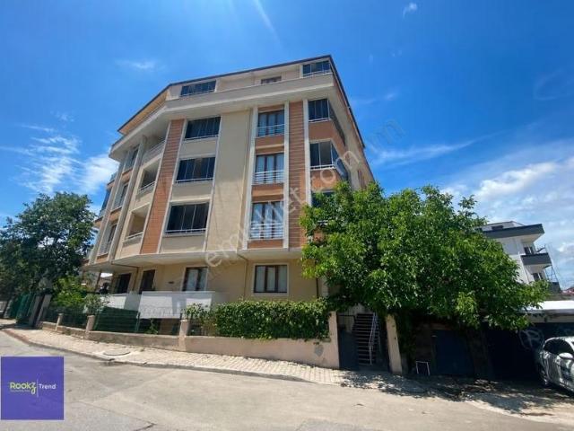 Sancaktepe Samandıra'da Geniş Ara Kat 2+1 Satılık Daire
