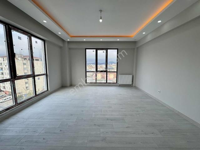 Sancaktepe Turan Towers Sitesi Ara Kat 3+1 Satılık Daire