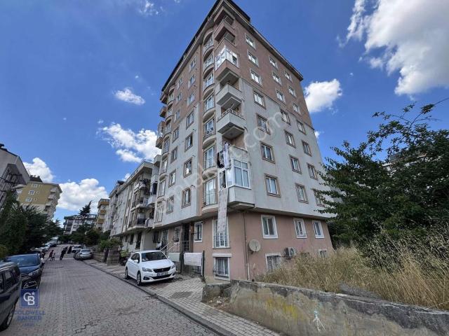 Sancaktepe Yenidoğan Safa Mahallesinde Geniş, Kullanışlı Daire