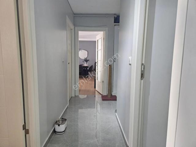 Sancaktepe 216 Konutları'nda Yenilenmiş 2+1 Havuzlu Site Metroya Yürüme Mesafesinde