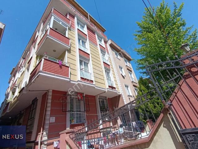 Sancaktepe'de Eminevim'e Uygun Satılık 2+1 85 M² Net Geniş Daire