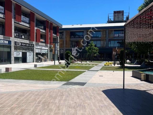 Sancak Emlak'tan Meydan54 De Kiralık Dükkan