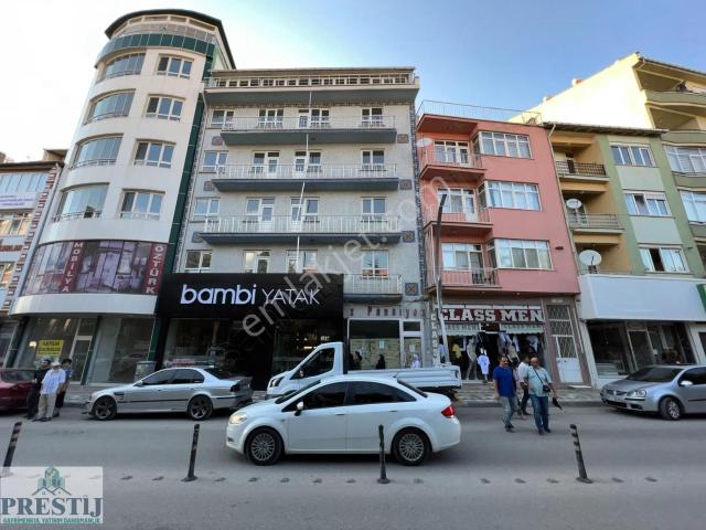 Sandıklı Merkezinde Kiralık 4+1 Daire