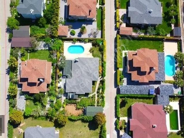 San'dan Casaba Evlerinden Satılık Tek Katlı Havuzlu Villa