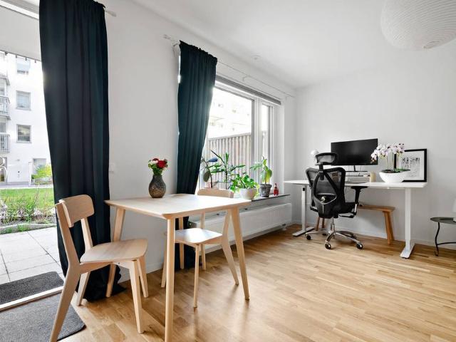 Sandalettgatan, Älvsjö