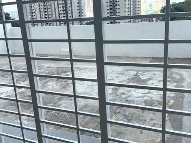 Sanderson Suites 900sf700sf extra land Bukit Serdang APU