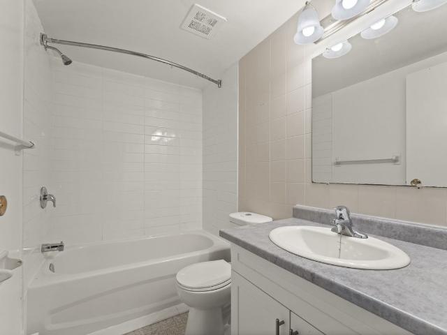 Sandilands Tower Apartments 2 Bedroom Apartment for Rent at 3160 Peter St, Windsor, ON N9C 1H3 Sandwich