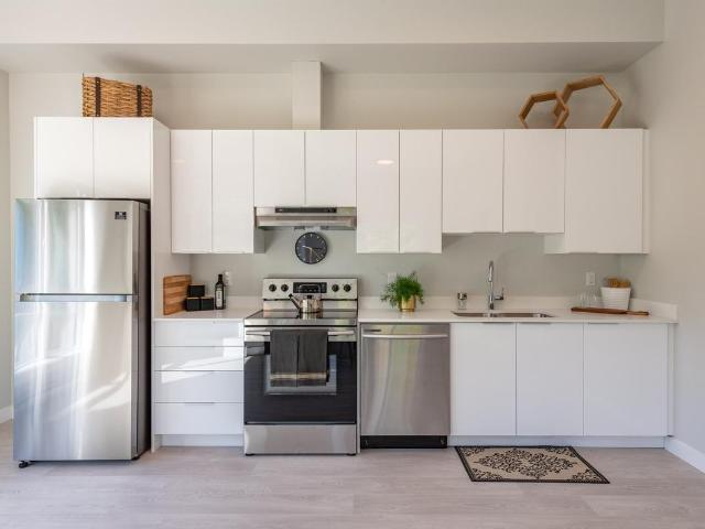 Sandscapes Apartments 1 Bedroom Apartment for Rent at 155 Moilliet St N, Parksville, BC V9P 0G7