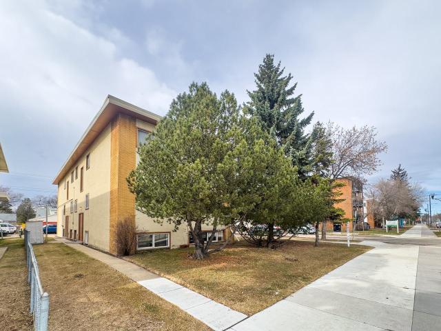 SandStone 124th 12403 117th 1 Bedroom Apartment for Rent at 12403 117 Ave Nw, Edmonton, AB T5M 3G6 Inglewood