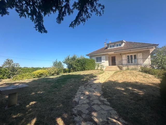 Sandrans Location Maison 01