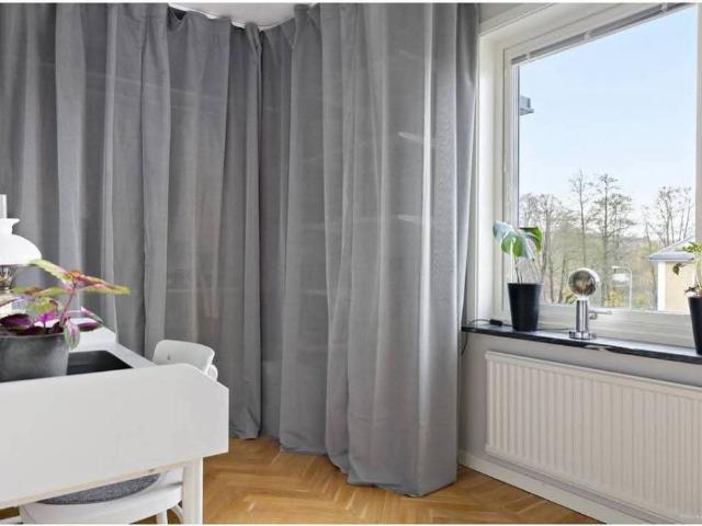Sandrevelsvägen, Hisings Backa