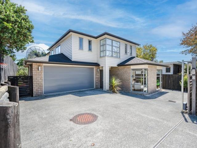 sandringham, 5 bedrooms