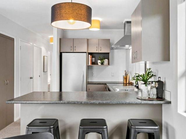sandringham, 2 bedrooms