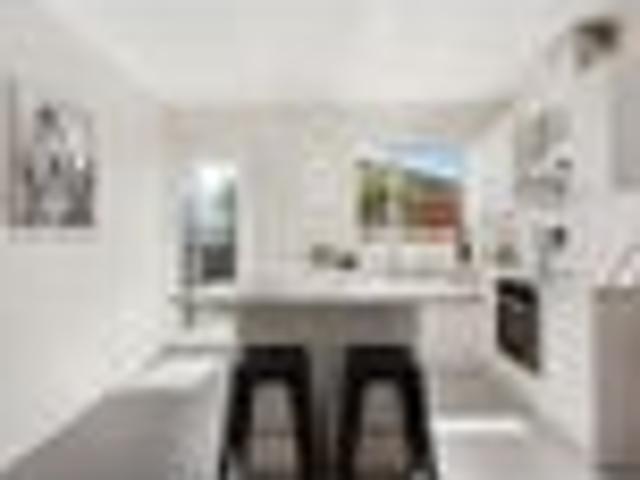 Sandringham, 2 bedrooms, $570 pw