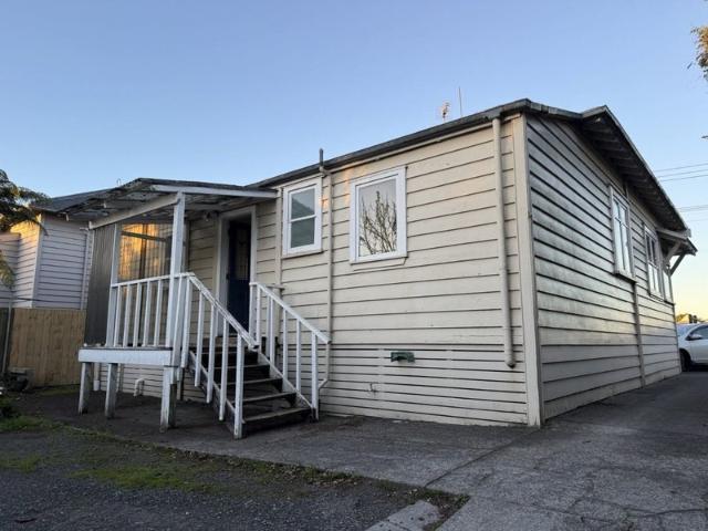 sandringham, 2 bedrooms