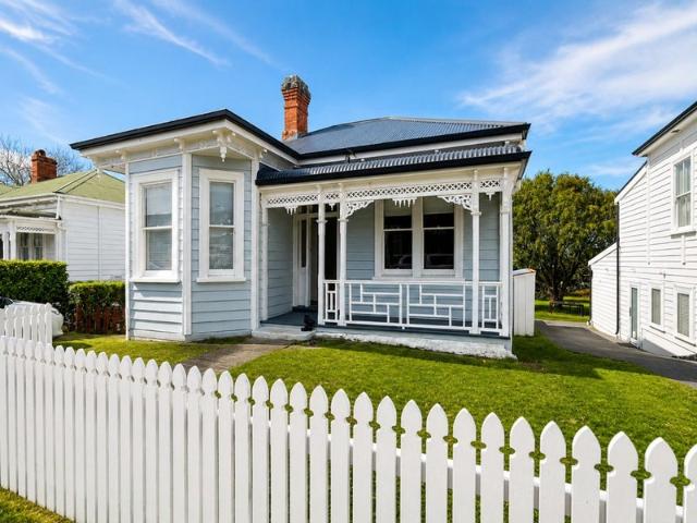 sandringham, 3 bedrooms