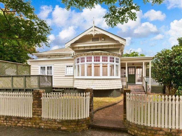 sandringham, 3 bedrooms