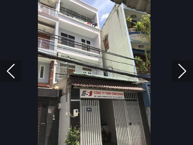 Sang gấp nhà mặt tiền đường hẻm ô tô