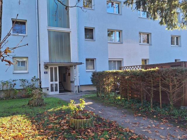 Sanierte 4 Zimmer Wohnung 85m² mit Balkon 12m² und Einbauküche in Walserfeld zu Verkaufen
