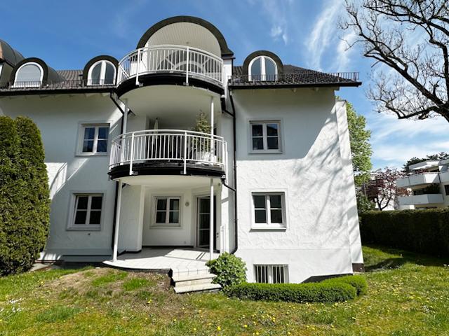Sanierte 4 Zimmer Erdgeschoss Terrassenwohnung in Alt Harlaching, direkt an der Isar