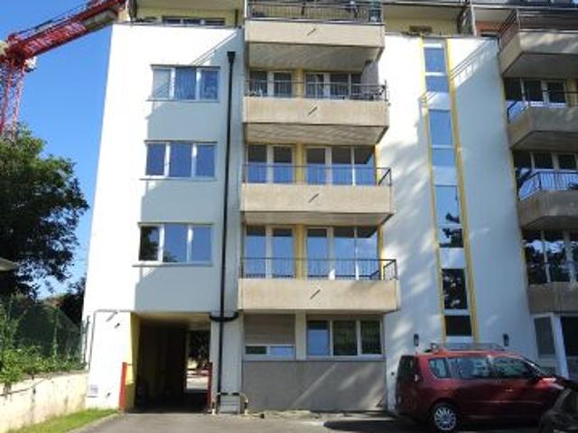 Sanierte 5 Zimmerwohnung an gut angebundener Lage