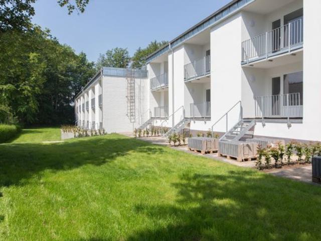 Sanierte 1,5 Zimmer Wohnung im Erdgeschoss mit Loggia und Terrasse