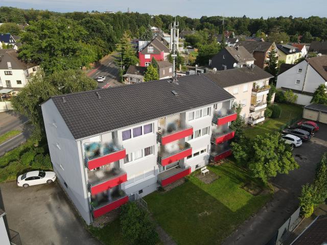 Sanierte 3 Zimmer Wohnung mit Westloggia in Bergisch Gladbach Heidkamp