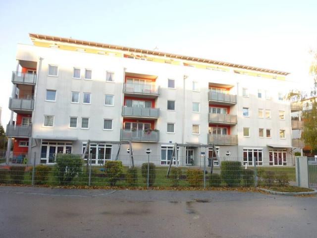 sanierte 3 Zimmer Wohnung im Dachgeschoß mit Terrasse