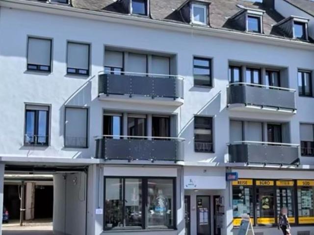 Sanierte 3 Zimmer Wohnung in zentraler Lage Bezugsfrei ab 01.08.2025