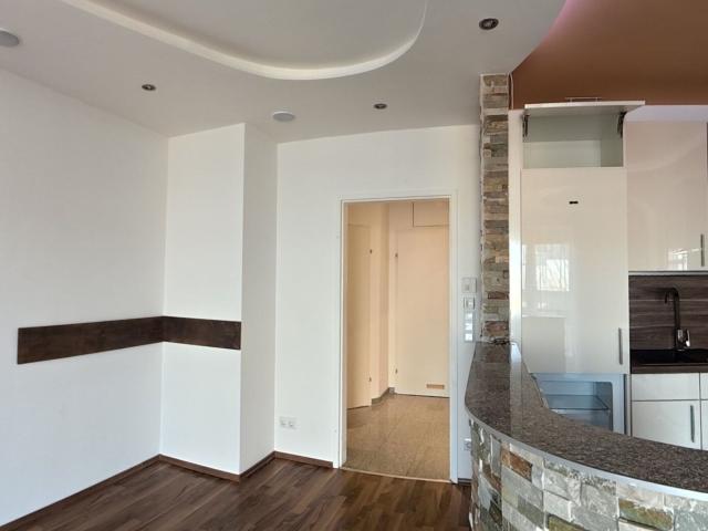 Sanierte Wohnung in Haid mit Perfekter Anbindung Ideal Für Eigennutzer & Anleger