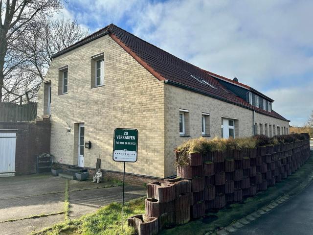 Sanierte Erdgeschosswohnung mit Terrasse Ihr neues Zuhause nahe der Küste