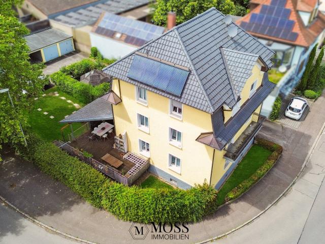 Kernsaniertes Stadthaus auf großem Grundstück mit Ausbaupotenzial und Platz für die ganze Familie