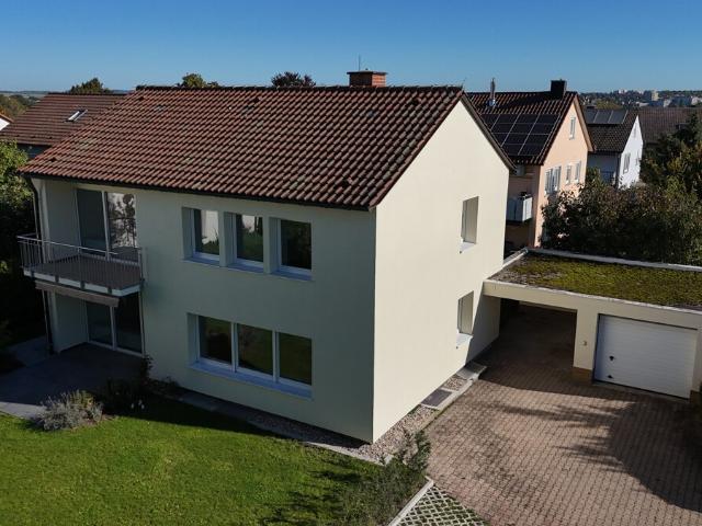 SANIERTES EINFAMILIENWOHNHAUS MIT GARAGE UND CARPORT IN SCHWÄBISCH HALL