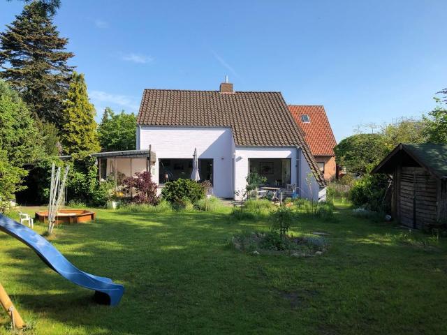 Saniertes Einfamilienhaus auf großem Bau grundstück