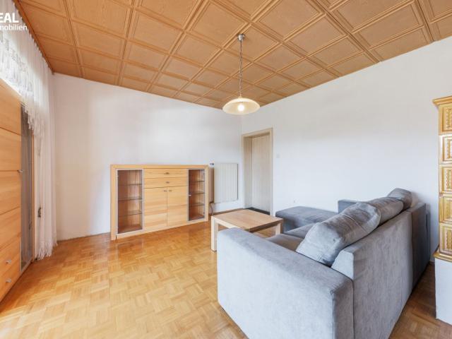 Saniertes Mehrparteienhaus mit Großem Garten in Ruhiger Lage