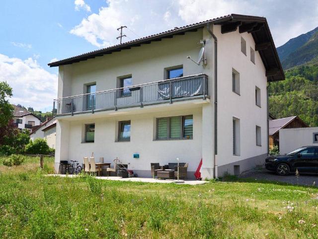 Saniertes Wohnhaus/zwei Wohnungen in sonniger Ruhelage in Landeck