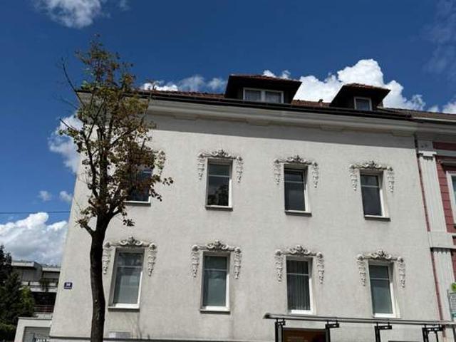 SANIERTES ZINSHAUS mit 4 WOHNEINHEITEN in ZENTRUMSLAGE incls. Personenaufzug