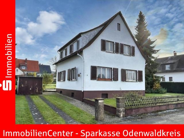 Sanierung oder Abriss? Sie haben die Wahl, wie Sie dieses Top Grundstück in Zukunft nutzen möchten?