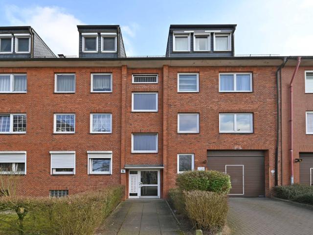 Sanierungsbedürftige 2,5 Zimmer Wohnung in zentraler Lage von Hamburg Billstedt mit Stellplatz!