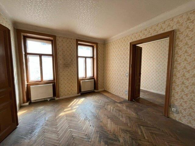 Sanierungsbedürftige 3 Zimmer Altbauwohnung in 1140 Wien – großes Potenzial!