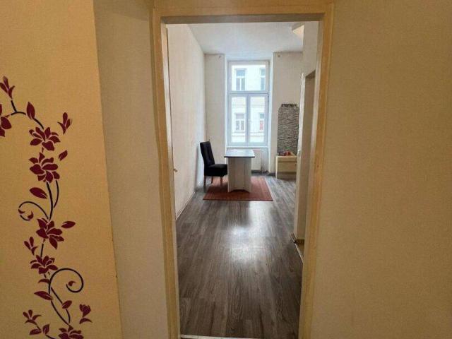 Sanierungsbedürftige Altbauwohnung im Herzen des 2. Bezirks
