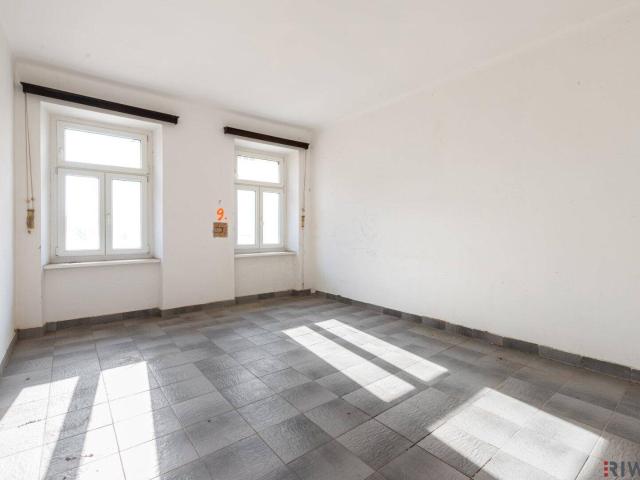 Sanierungsbedürftige Garçonnière | Nähe Matzleinsdorfer Platz S Bahn Station und künftig U2 Station