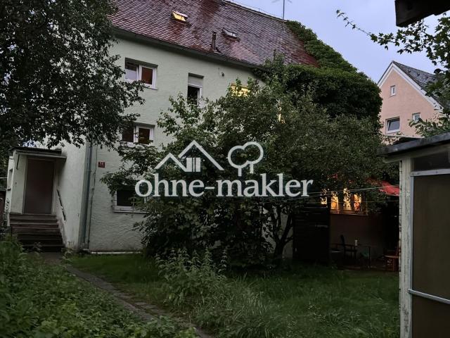 Sanierungsbedürftiges 3 Familienhaus + Genehmigung zum Anbau einer zus. Wohneinheit