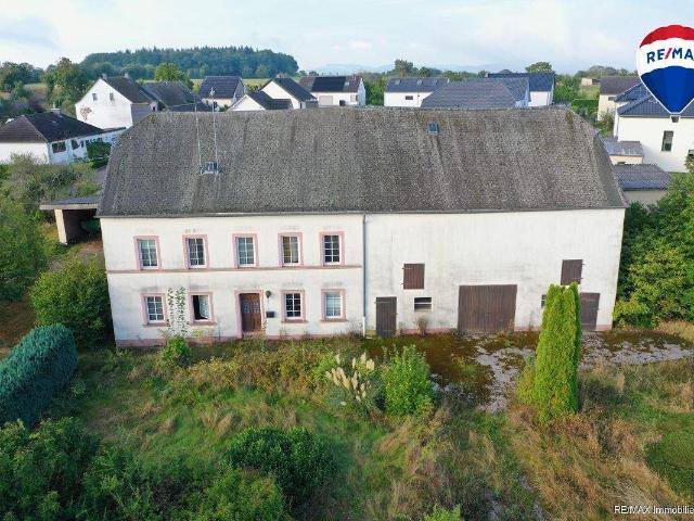 Sanierungsbedürftiges Bauernhaus in Konz Kommlingen