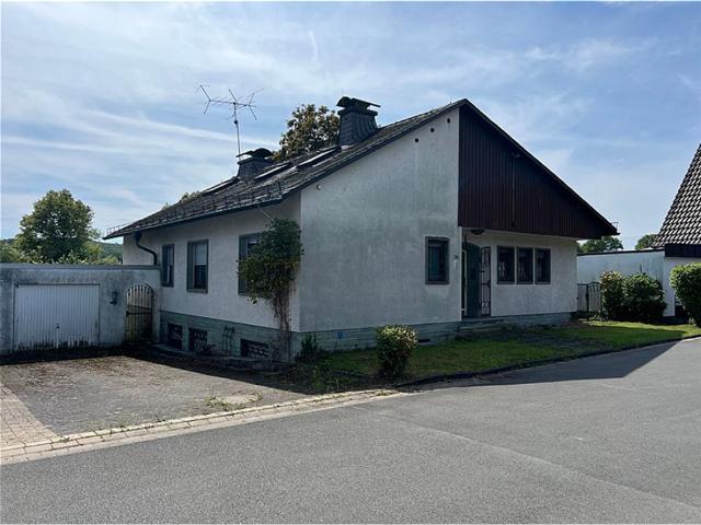 Sanierungsbedürftiges EFH in ruhiger Lage, Möhness Stockum!