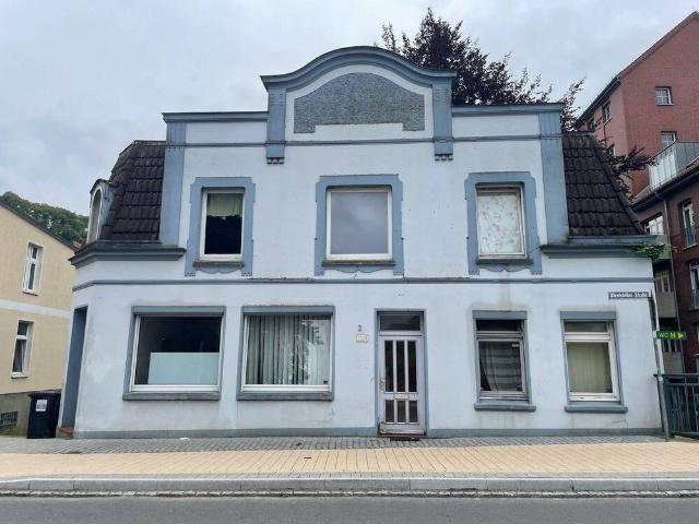 Sanierungsbedürftiges Ein bis Zweifamilienhaus in Reinfeld Provisionsfrei!